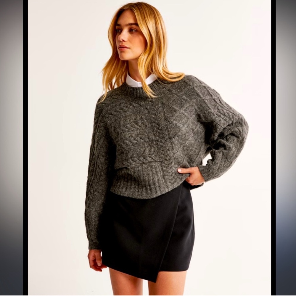 Abercrombie & Fitch cable Dolman sleeve crewneck sweater